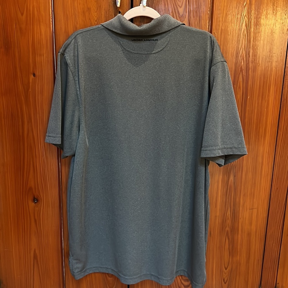 Under Armour grey mens golf polo. Heat Gear fabric XL - Picture 4 of 6